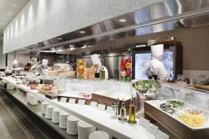 Kisarazu Washington Hotel - Dining Options