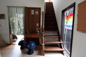 Midorian - Booking and Policies