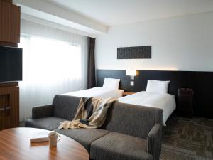 Mitsui Garden Hotel Chiba - On-site Dining Options
