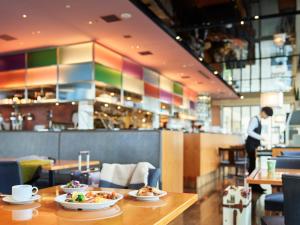 Mitsui Garden Hotel Sendai - Nearby Attractions and Transportation