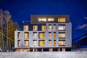 ROKA by Hakuba Hospitality Group - Transportation and Location