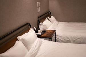 Routelton West Island - Booking Information