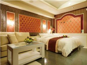 Shirai Firebird Hotel - Booking Information