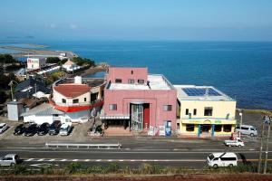 Tabist Izumi Yusen Accommodation Center - Check-in and Check-out