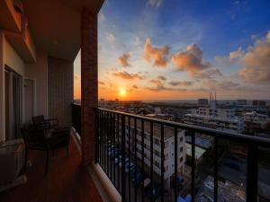 THE GRAND HOTEL GINOWAN - Nearby Attractions