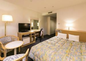 Tsubamesanjo Washington Hotel - Room Options Available