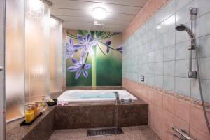 VALENTINE RESORT (Adults Only) - Frequently Asked Questions
