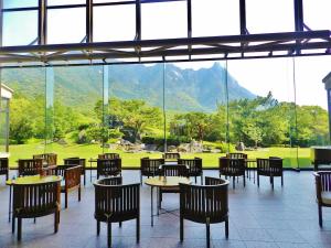 Yakushima Iwasaki Hotel - Activities and Dining