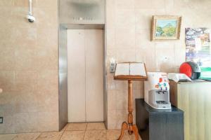 Business Hotel Nishiura Yokkaichi - Booking Information