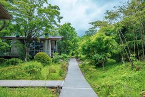 Hakone Retreat Before - Children and Pets