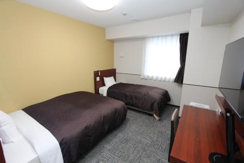 Hotel 1-2-3 Fukuyama - Transportation and Accessibility