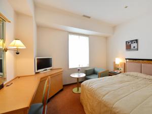 Hotel Crown Palais Kobe - Room Types and Features