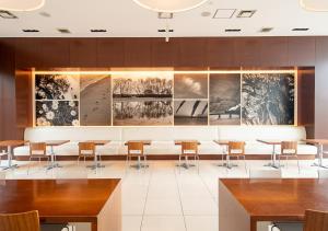 Hotel Day by Day - Facilities and Services