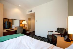 Hotel Kitano Plaza Rokkoso - Accessibility and Transportation