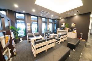 Hotel Route-Inn Fuji Chuo Park East - House Rules and Policies