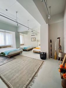 LESTEL NAHA - Transportation Options