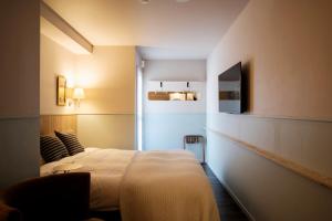 Miss Morgan Hotel - Booking Information