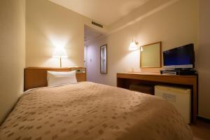 Pacific Hotel Shiroishi - Reviews and Ratings