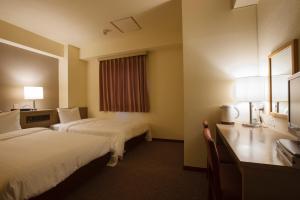 Sankei City Hotel Chiba - Parking and Accessibility