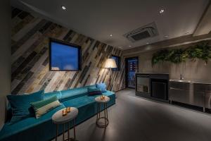Slash Kawasaki - Guest Reviews and Highlights