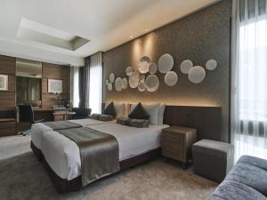 The Strings Hotel Nagoya - Policies and Additional Details