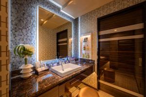 Tiara Brun - Frequently Asked Questions