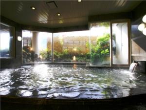 Tsukino Sumika Atami Juraku Hotel - Parking and Transportation