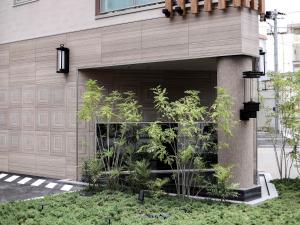 Y-HOTEL - Entertainment Options