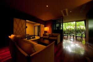 Yufuin Yubell Hotel - Getting There