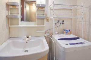 2BR 4 Beds 6 Min Walk to Sta. Katsushika Hokusai 17 Min Walk JR Sta. - Special Requests