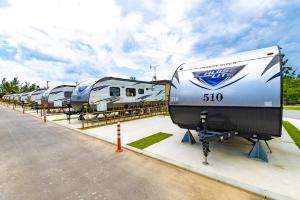 Beach Resort Hotel Kalakaua - Booking Information