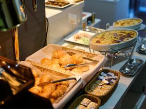 Business Hotel Okadaya Bayside - Nearby Attractions