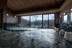 Fuji Classic Hotel - Staff and Service