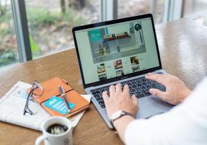 Hotel Day by Day - Guest Experiences