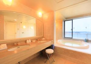 Kamogawa Grand Tower - Payment Methods