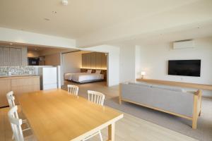 LAZOR SEA RESORT - Booking Information