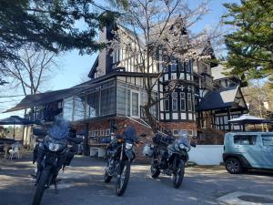 Pineapple House - Dining Options