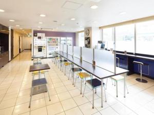 Super Hotel Satsuma Sendai - Language Support