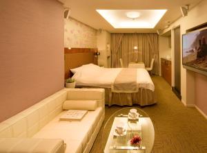 Carrot ISE (Adult Only) - Additional Guest Requirements