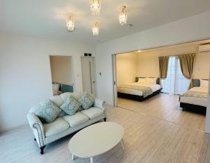 Cozy Stay in Naha - Nearby Attractions and Dining