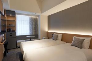 CROSS Life Hakata Yanagibashi - Booking and Contact Information