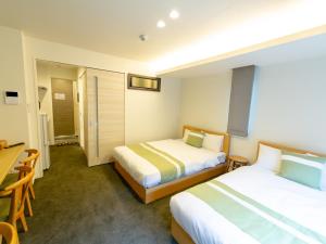GRAND BASE Hiroshima Ekimae - Smoking and Pets