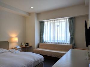 Hotel Harbour Yokosuka - Nearby Landmarks and Cities