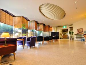 Hotel King - Guest Rooms and Accommodations