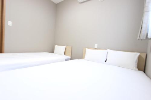 Justin Fukuoka - Nearby Attractions