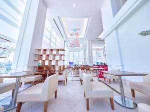 Mercure Okinawa Naha - Dining Options