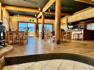 Place Yatsugatake Lodge&Cottage - Location and Landmarks