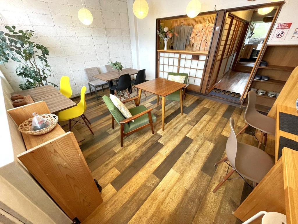 Roost Hostel Nikko - Hostels Atmosphere and Traditional Feel
