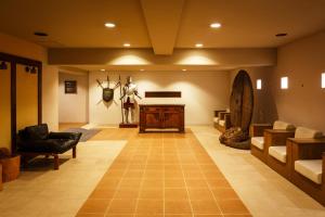 Sunsky Hotel - Guest Services and Policies