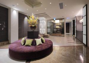 Terrace Inn Katsuta - Transportation and Accessibility